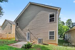 8120 Nikki Cole Dr, Charlotte, NC 28215 - Photo 26
