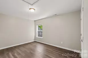 8120 Nikki Cole Dr, Charlotte, NC 28215 - Photo 18