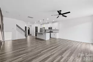 5531 Harris Cove Dr, Charlotte, NC 28269 - Photo 10
