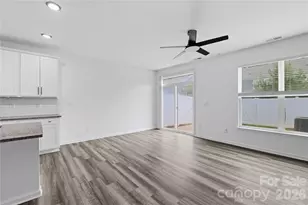 5531 Harris Cove Dr, Charlotte, NC 28269 - Photo 6
