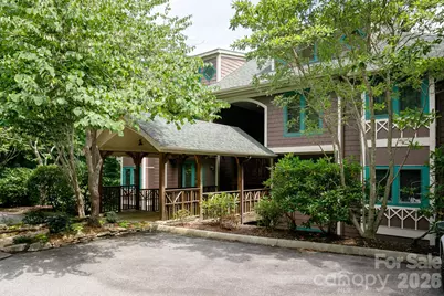 222 Creekside Way #D/301, Burnsville, NC 28714 - Photo 1