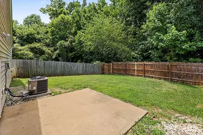 3621 Ernie Drive, Charlotte, NC 28269 - Photo 16