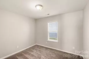 3621 Ernie Dr, Charlotte, NC 28269 - Photo 10