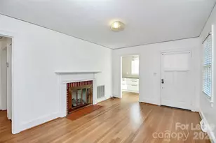 2019 Highland St, Charlotte, NC 28208 - Photo 6