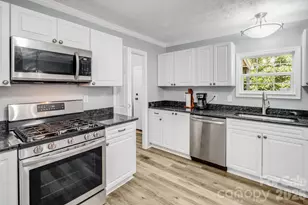 112 Reeves Rd, Leicester, NC 28748 - Photo 8