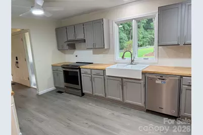 32 Mayfair Drive, Candler, NC 28715 - Photo 8