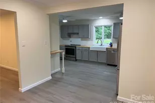 32 Mayfair Dr, Candler, NC 28715 - Photo 12