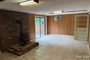 32 Mayfair Dr, Candler, NC 28715 - Photo 32