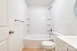 2994 Lutz Blvd, Newton, NC 28658 - Photo 12
