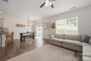 7004 Branch Fork Rd, Charlotte, NC 28215 - Photo 16