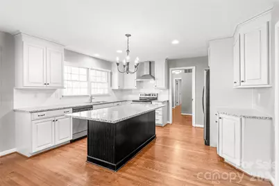 1612 Redcoat Drive, Charlotte, NC 28211 - Photo 12