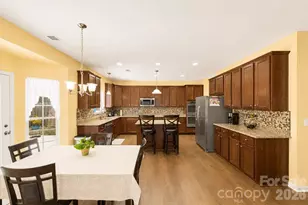 13309 Rebecca Run Dr, Charlotte, NC 28269 - Photo 4