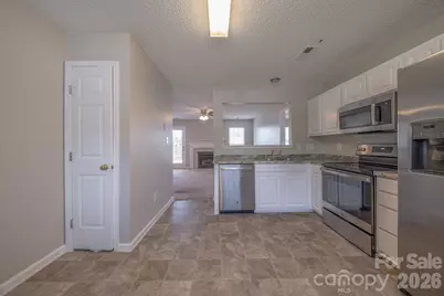 3003 Fairglen Road, Charlotte, NC 28269 - Photo 6