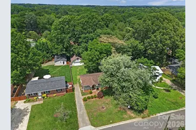 2715 Springway Drive, Charlotte, NC 28205 - Photo 28