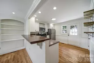 2715 Springway Dr, Charlotte, NC 28205 - Photo 6