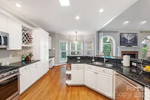 305 Forbes Ct, Lake Wylie, SC 29710 - Photo 16