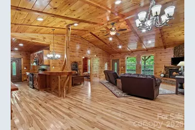 439 Upper Pig Pen Road, Green Mountain, NC 28740 - Photo 14