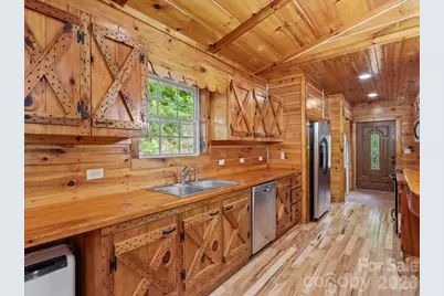 439 Upper Pig Pen Road, Green Mountain, NC 28740 - Photo 8
