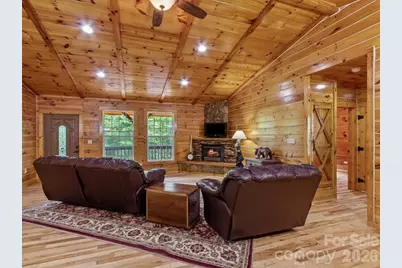 439 Upper Pig Pen Road, Green Mountain, NC 28740 - Photo 4