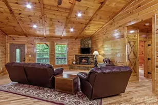 439 Upper Pig Pen Rd, Green Mountain, NC 28740 - Photo 4