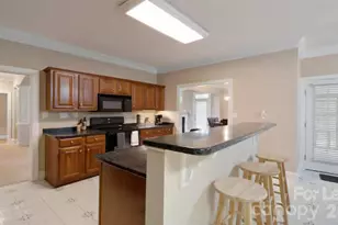 2804 Wingfield Pl, Charlotte, NC 28210 - Photo 4