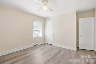 2032 Eastway Drive, Charlotte, NC 28205 - Photo 12