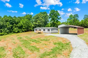 4051 10th Ave Dr SW, Hickory, NC 28602 - Photo 32