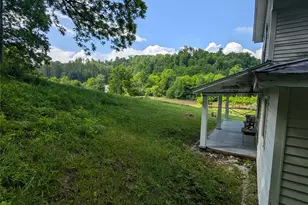 1327 Nc 80 Hwy, Bakersville, NC 28705 - Photo 10