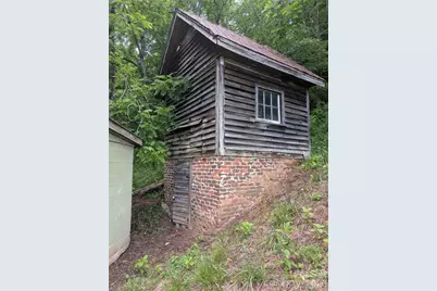 1327 Nc 80 Highway, Bakersville, NC 28705 - Photo 12
