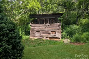 1327 Nc 80 Hwy, Bakersville, NC 28705 - Photo 40