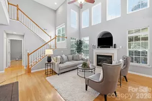 1854 Briarcrest Dr NW, Charlotte, NC 28269 - Photo 10