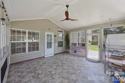 1854 Briarcrest Drive NW, Charlotte, NC 28269 - Photo 38