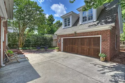2126 Dilworth Road E, Charlotte, NC 28203 - Photo 8