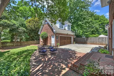 2126 Dilworth Road E, Charlotte, NC 28203 - Photo 10