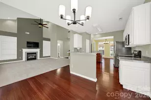 6320 Revlock Ct, Charlotte, NC 28226 - Photo 6