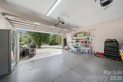 1360 Sweetbriar Lane, Hickory, NC 28602 - Photo 16