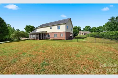 1360 Sweetbriar Lane, Hickory, NC 28602 - Photo 36