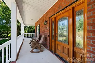 10846 Tyler Brook Ln, Charlotte, NC 28227 - Photo 2