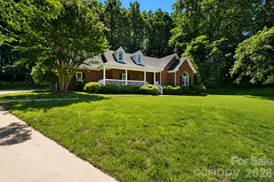 10846 Tyler Brook Ln, Charlotte, NC 28227 - Photo 6