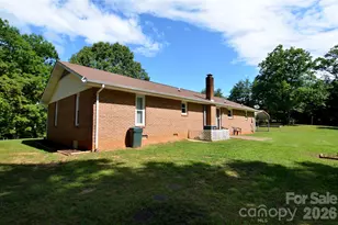 848 Deer Park Rd, Nebo, NC 28761 - Photo 4