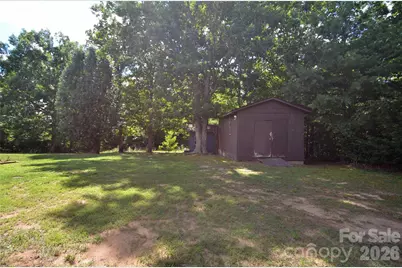 848 Deer Park Road, Nebo, NC 28761 - Photo 14