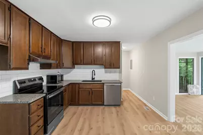 711 King Arthur Drive, Gastonia, NC 28056 - Photo 12