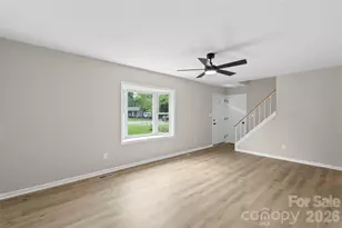 711 King Arthur Dr, Gastonia, NC 28056 - Photo 10