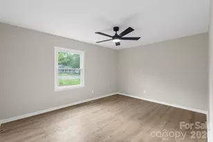 711 King Arthur Dr, Gastonia, NC 28056 - Photo 22
