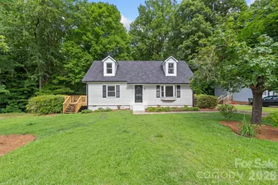 711 King Arthur Drive, Gastonia, NC 28056 - Photo 2