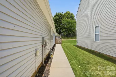 2211 Savannah Hills Drive, Matthews, NC 28105 - Photo 38