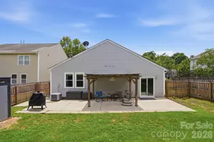2211 Savannah Hills Dr, Matthews, NC 28105 - Photo 40