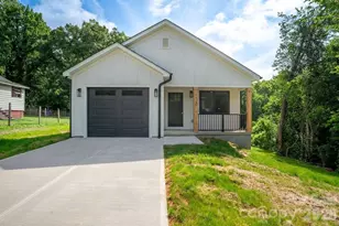 1120 Rosehill Dr, Lincolnton, NC 28092 - Photo 2