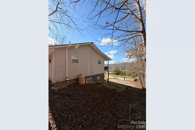 281 Cherrywood Circle, Hayesville, NC 28904 - Photo 4