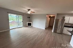 281 Cherrywood Cir, Hayesville, NC 28904 - Photo 14